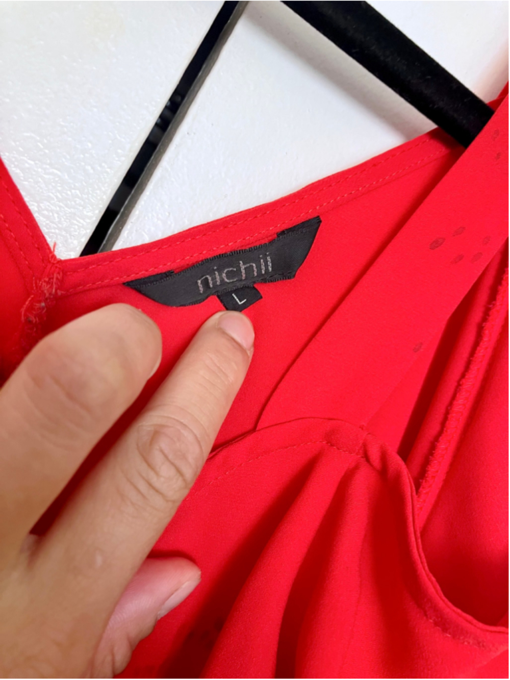 Nichii Red Cold Shoulder Ruffle Top (Large) - Picture 2 of 4
